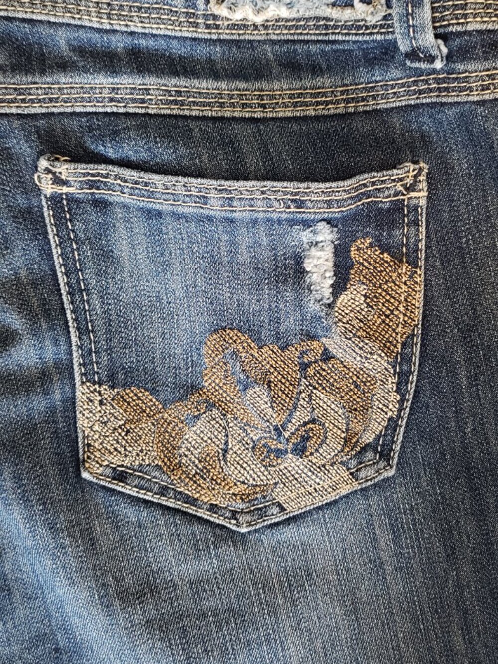 Almost Famous Distressed Jeans- Junios Sz 13 - Picture 2 of 7